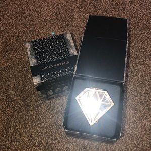 Gemstone diamond gold jewelry box with latch